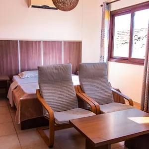 Lakis Court Lárnaka