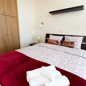 Apartment Promenade Seaview Heaven, Larnaca