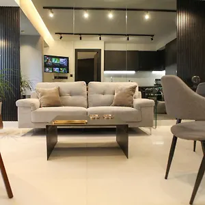Raam Luxury Apartament